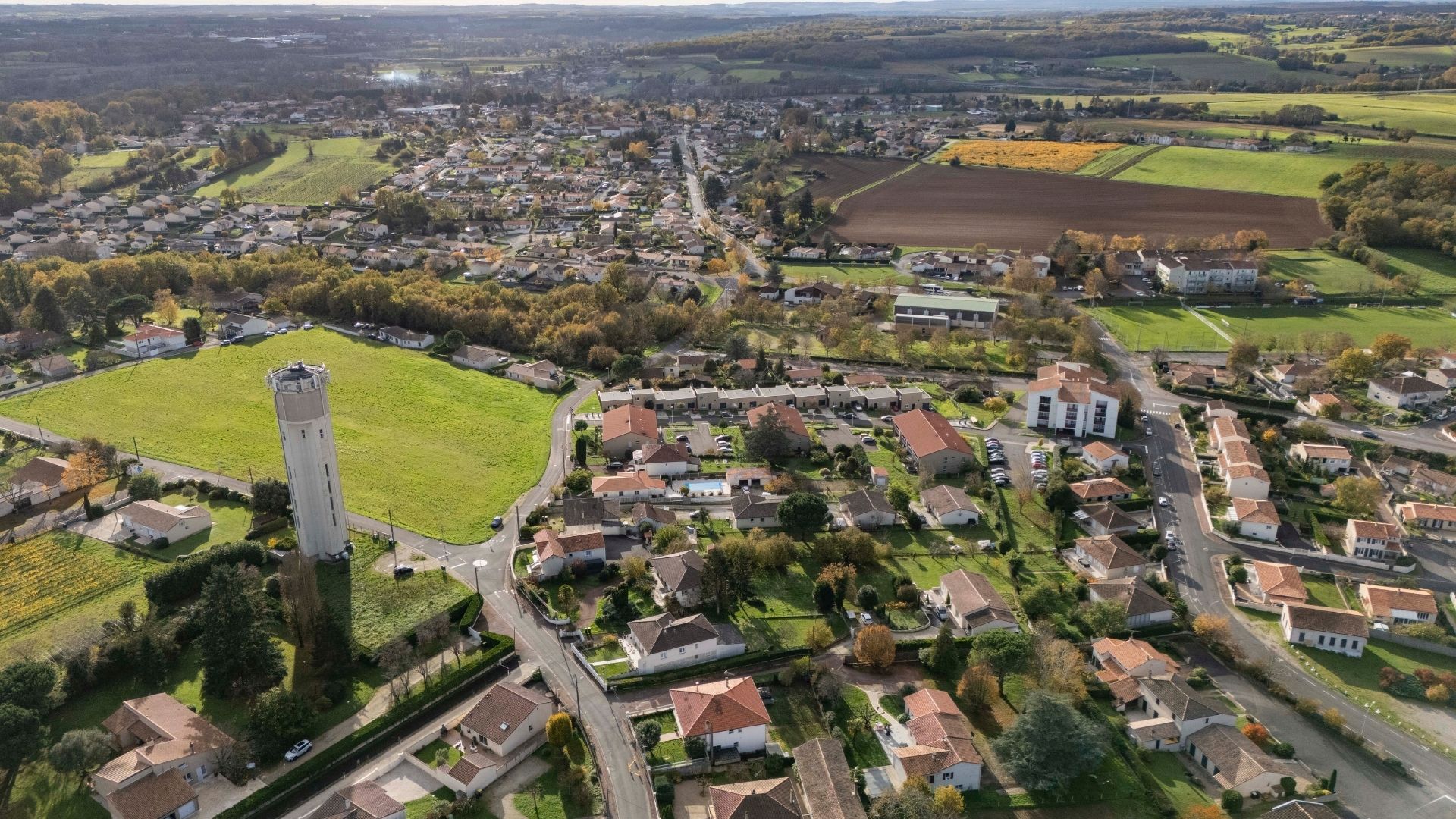 Vue aérienne de Fléac et du quartier des Plantes