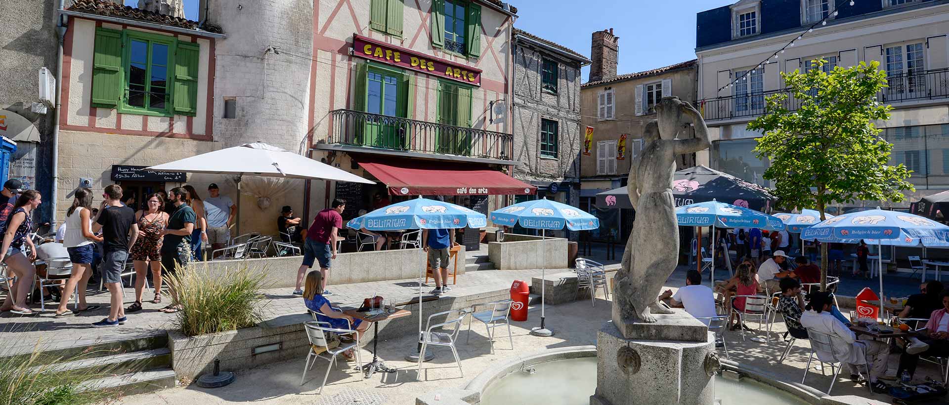 Photos d'illustration du centre bourg de Parthenay
