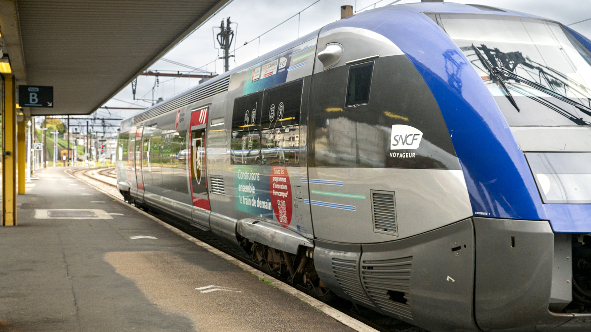 Train TER en gare