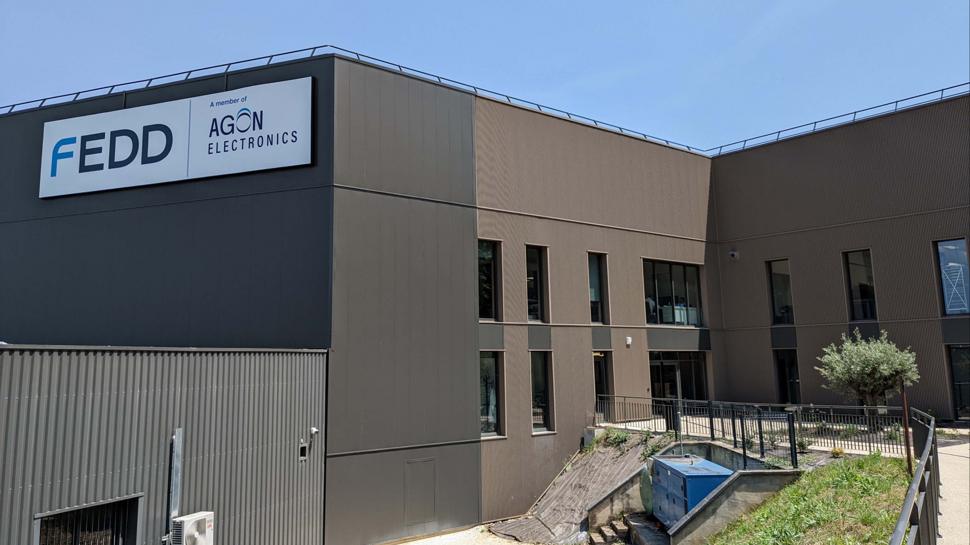 façade extérieure de l'entreprise