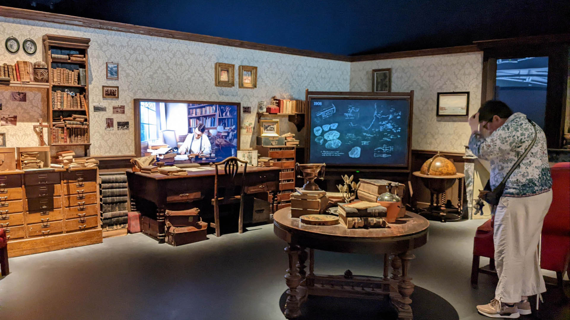 Musée Néandertal- Mise en scène de la découverte du squelette de Néandertal