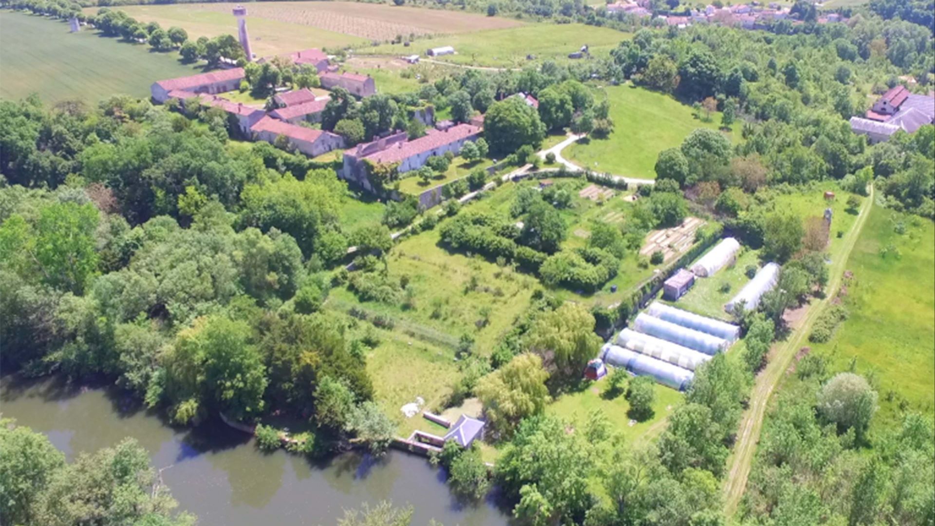 Vue du ciel du parc l'Oasis du cop à l'ame