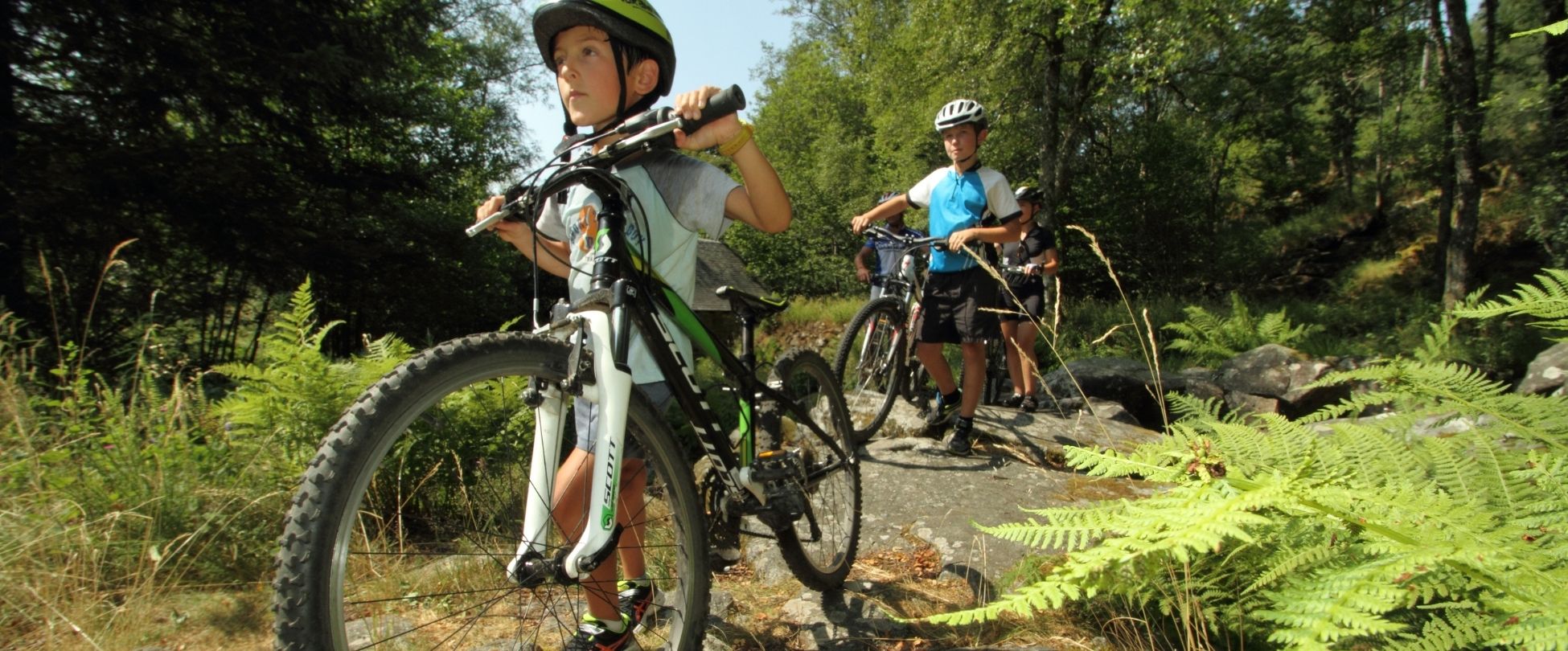 enfants à vélo