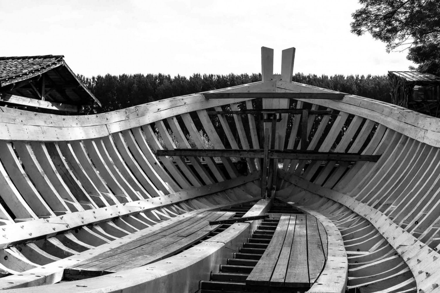 bateau dans le noir