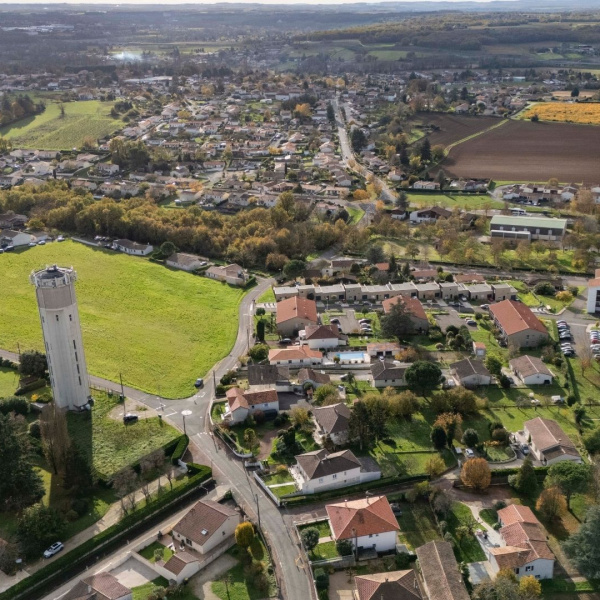 vue aérienne de Fléac et du quartier des Plantes