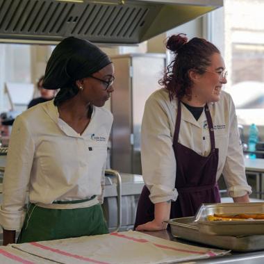 Des Étoiles et des Femmes: la cuisine comme vecteur d’inclusion