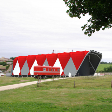 Un nouveau chapiteau pour le Sirque de Nexon