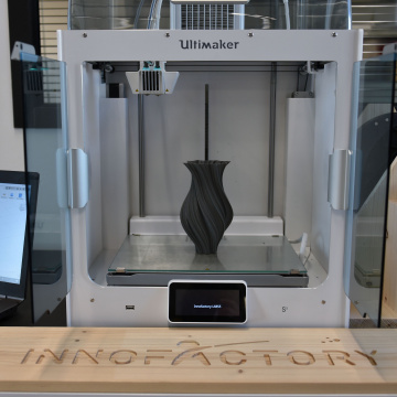 À Rochefort, un fablab dessine l'innovation industrielle