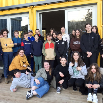 Un Pôle Jeunesse dans des containers maritimes