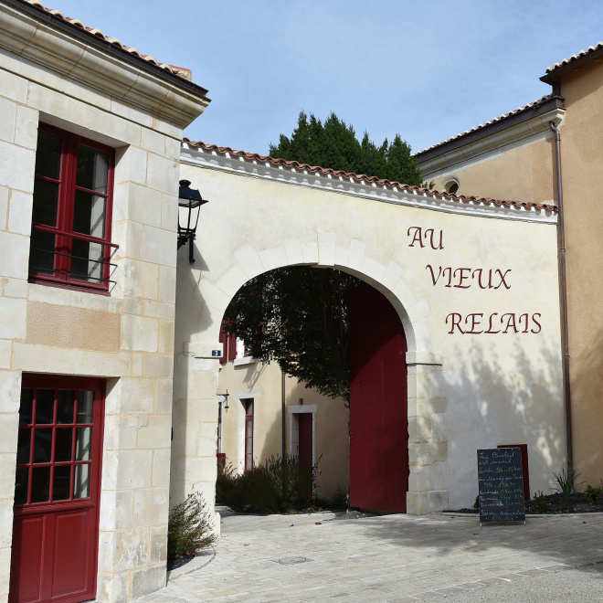 Le Vieux Relais d’Airvault, tiers-lieu et bar-restaurant